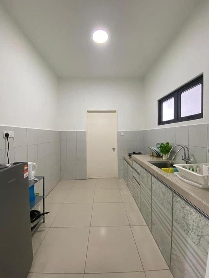 Bunga Homestay Sea View Kuala Terengganu Exterior photo